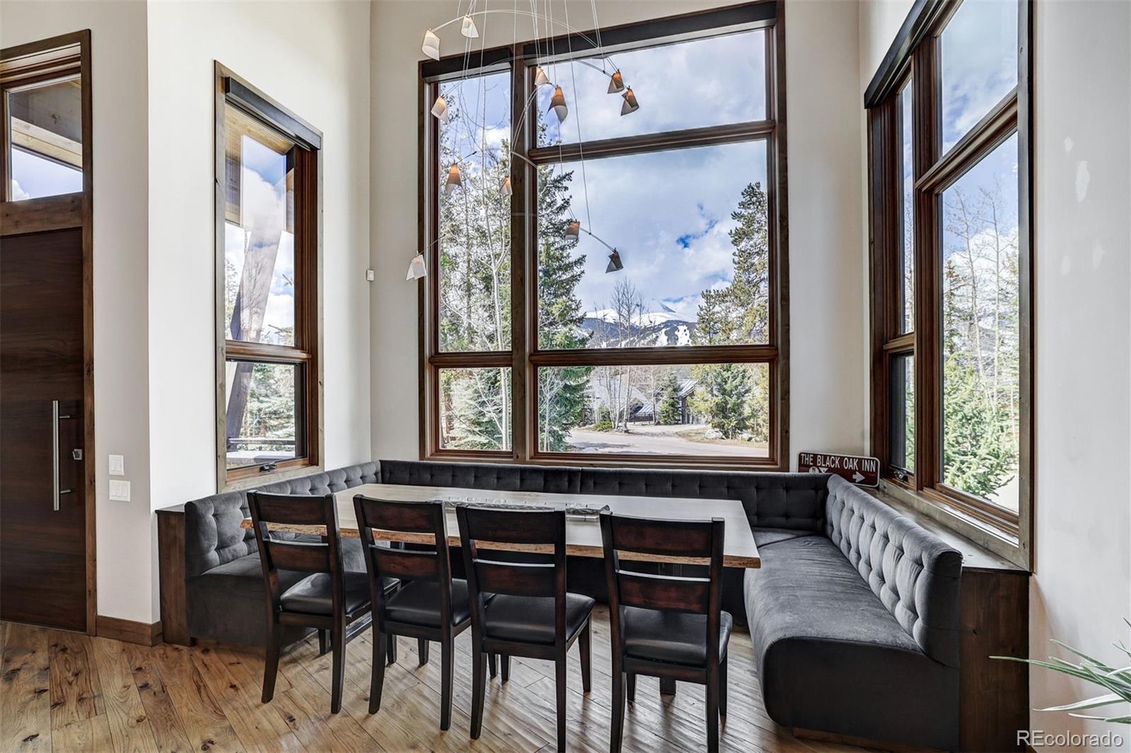 106 N Gold Flake Terrace