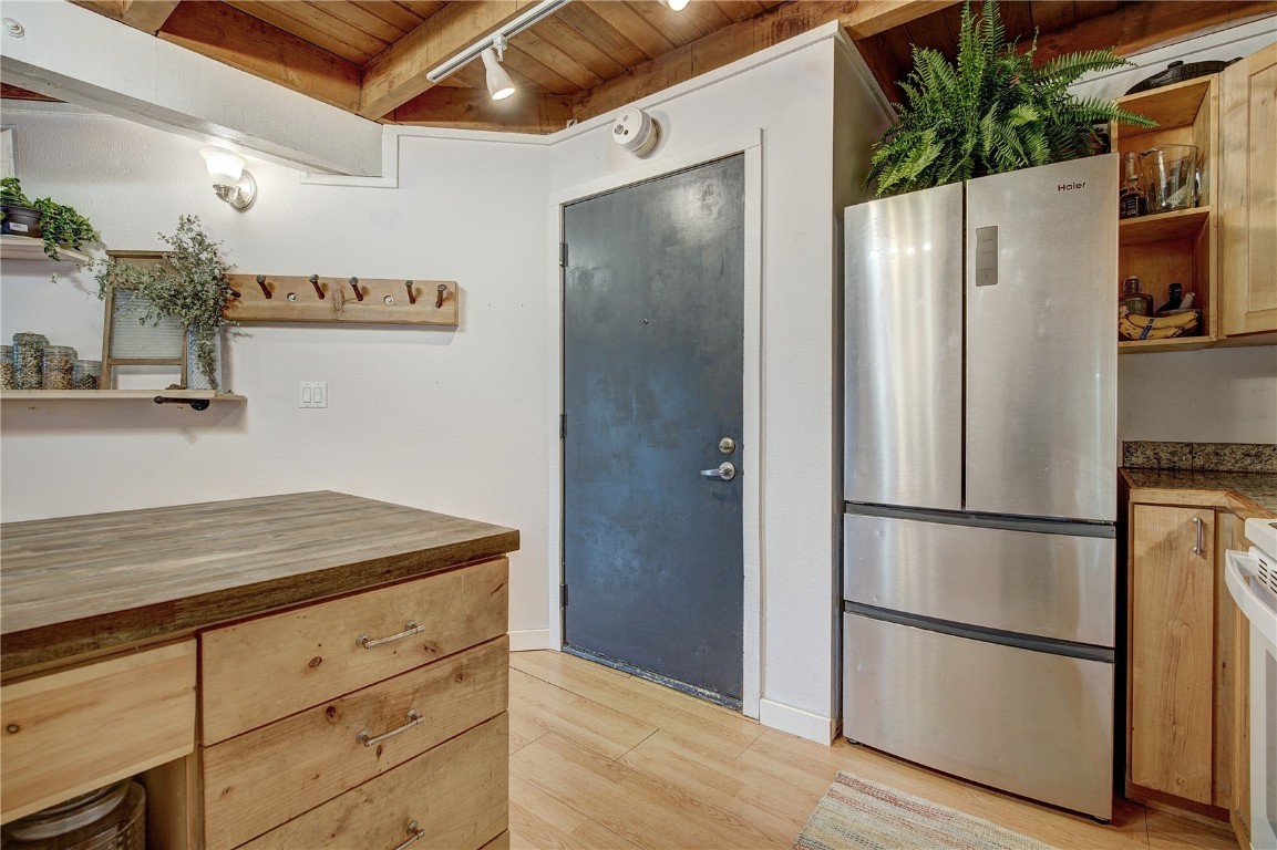 2400 Lodge Pole CIRCLE 108