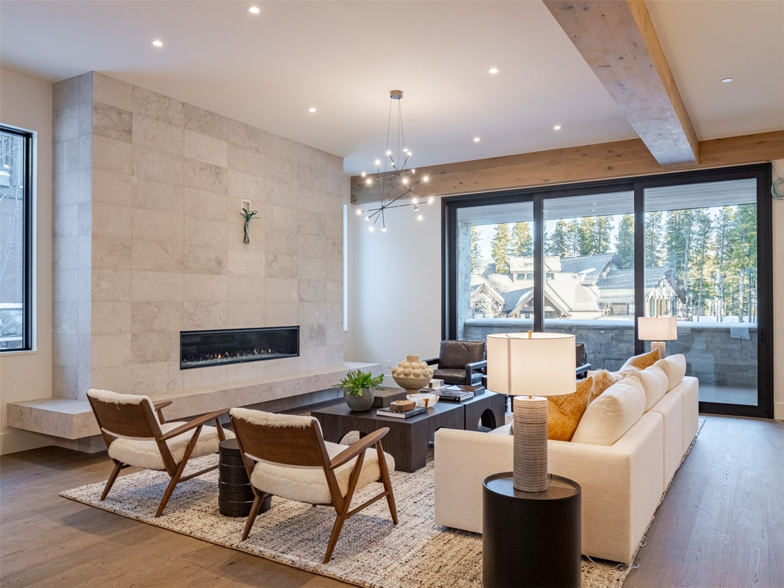 27 Boulder CIRCLE
