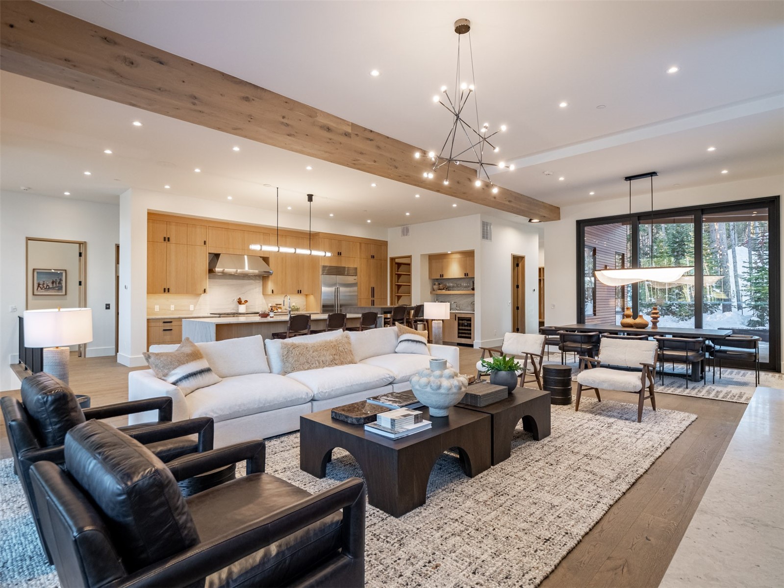 27 Boulder CIRCLE
