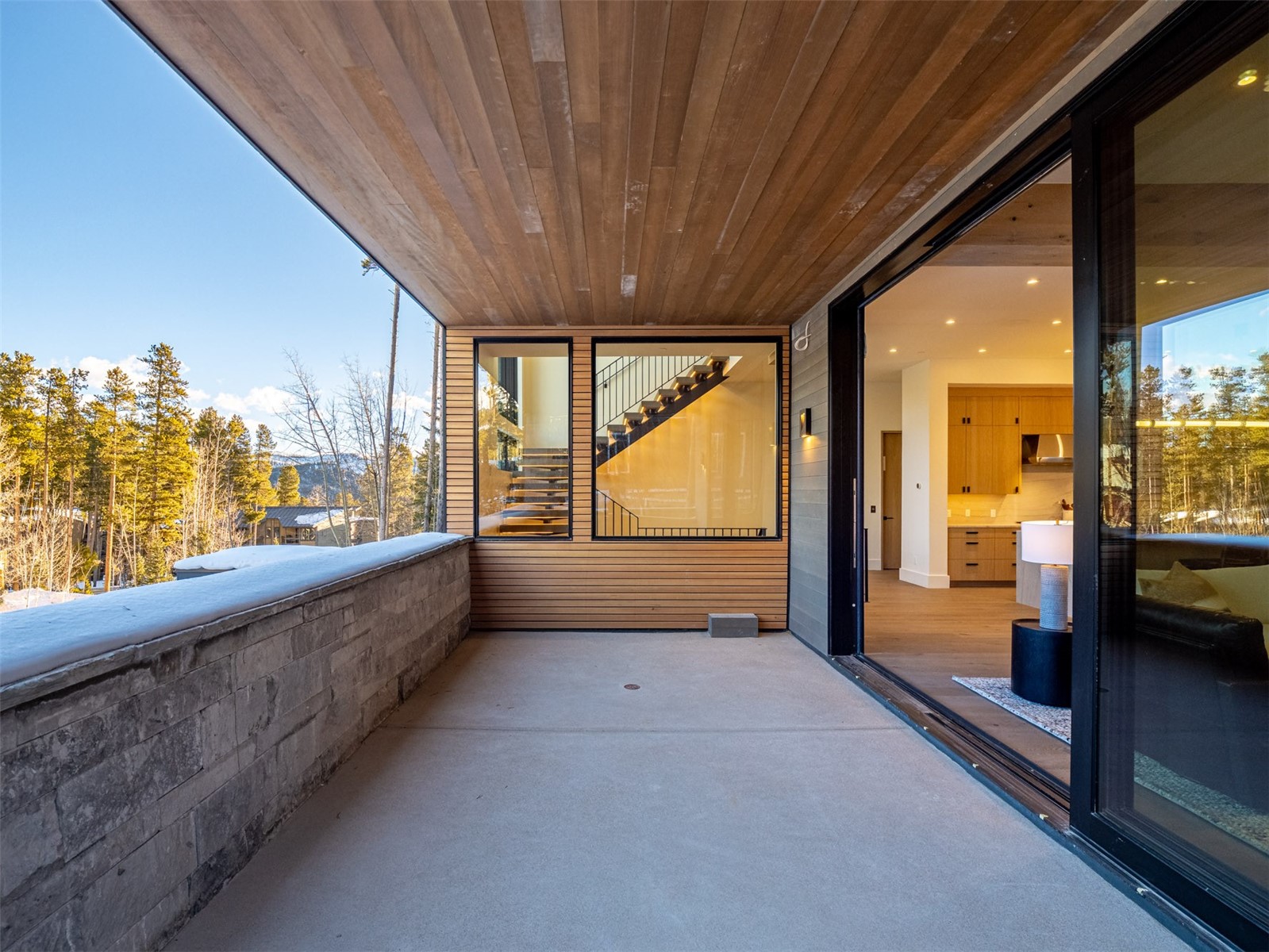 27 Boulder CIRCLE