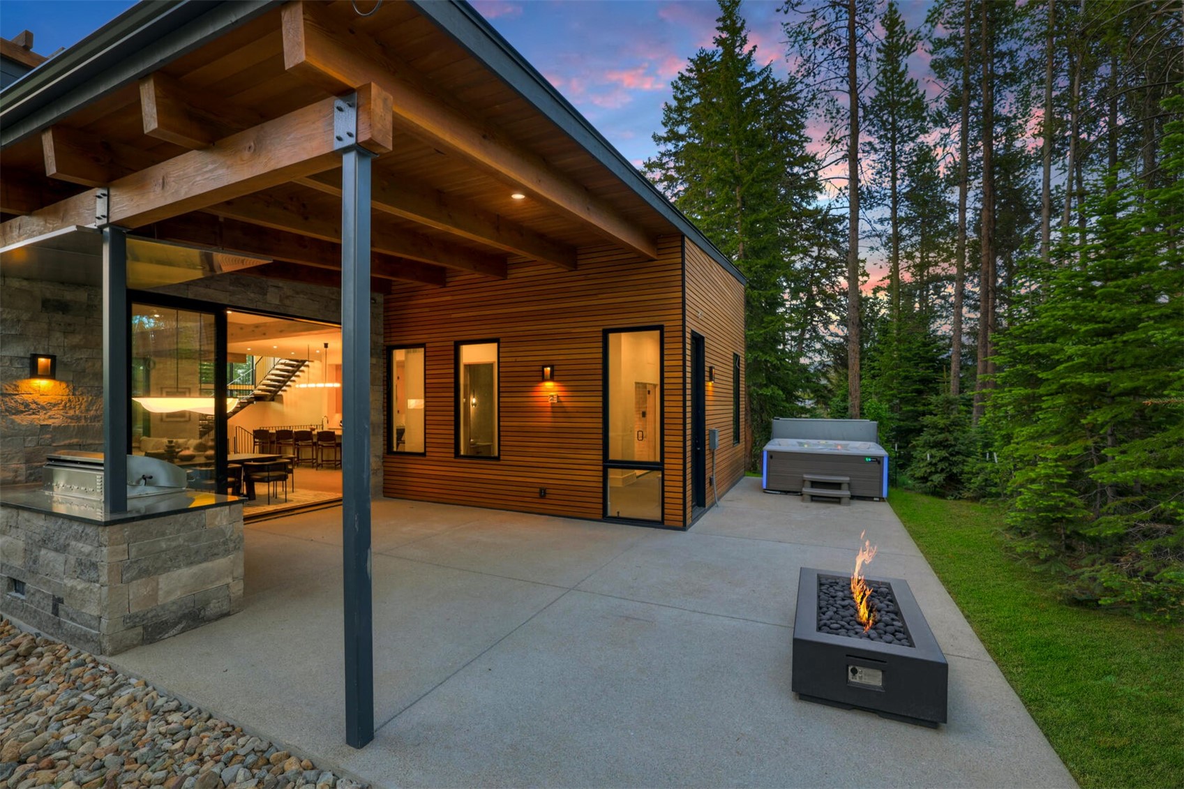 27 Boulder CIRCLE