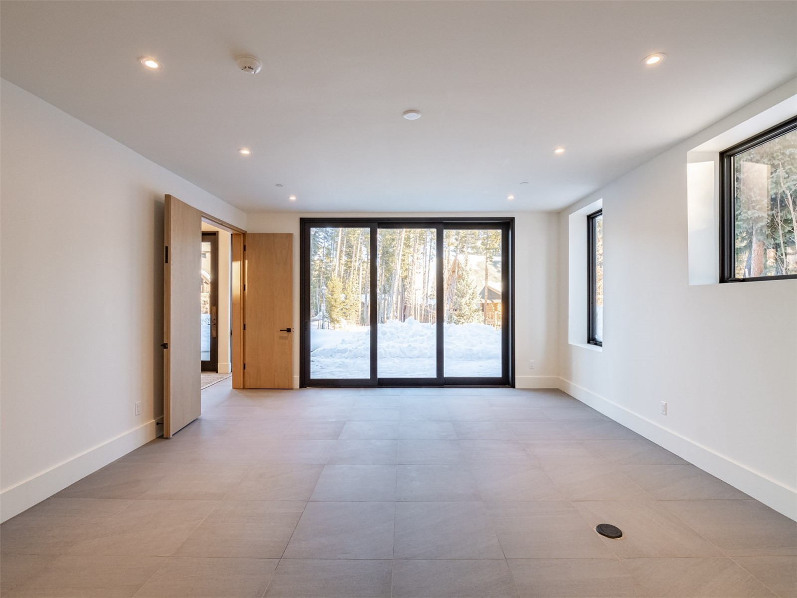 27 Boulder CIRCLE