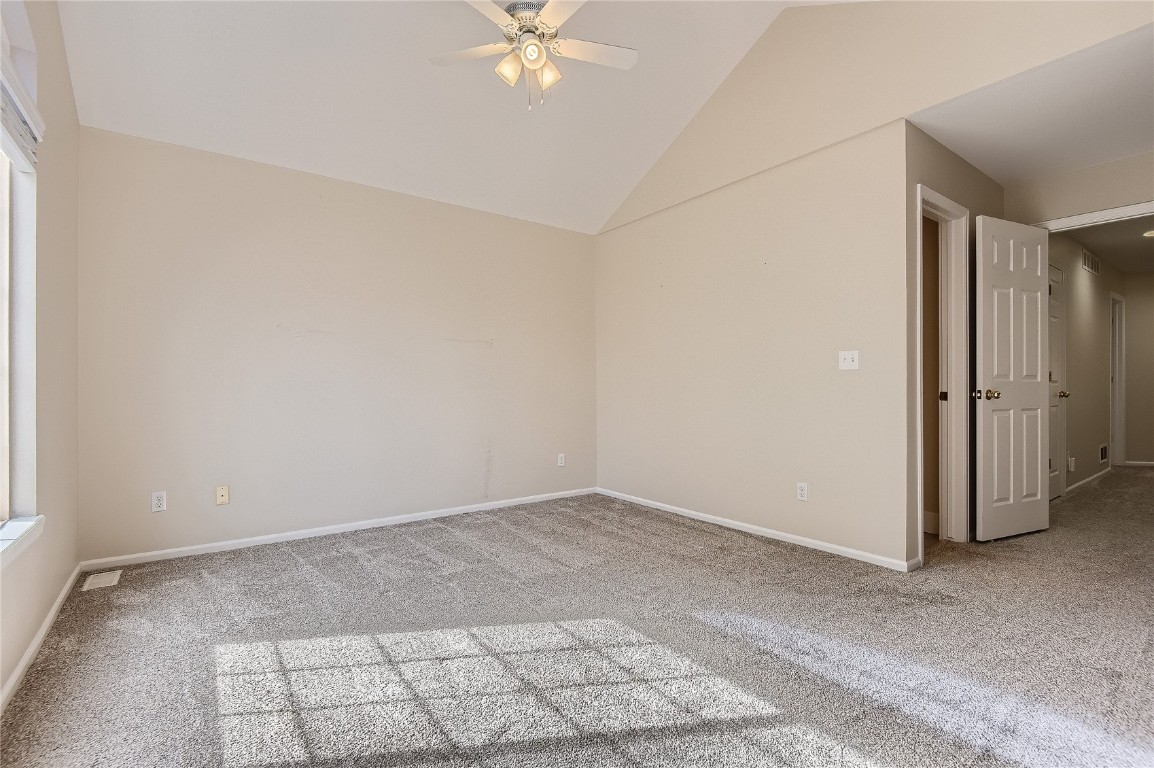 9053 W Phillips DRIVE 0