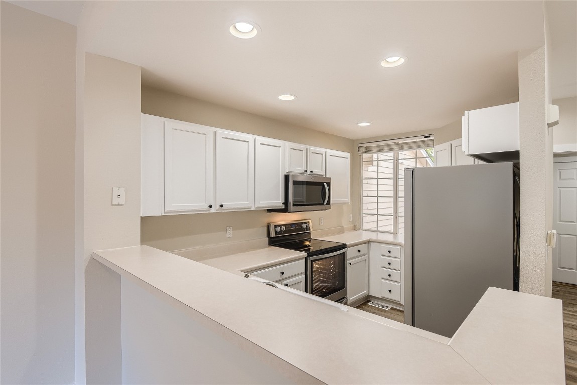 9053 W Phillips DRIVE 0