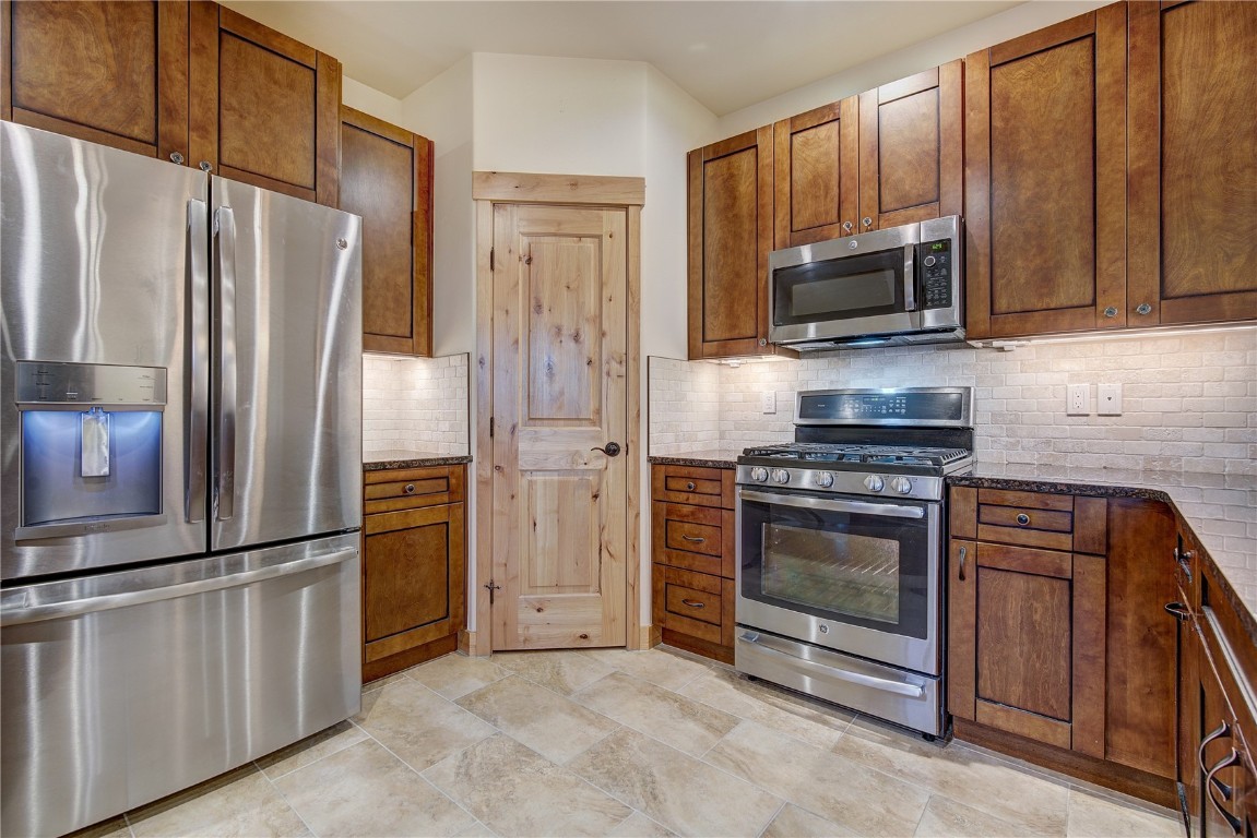 14 Damselfly LOOP 47A