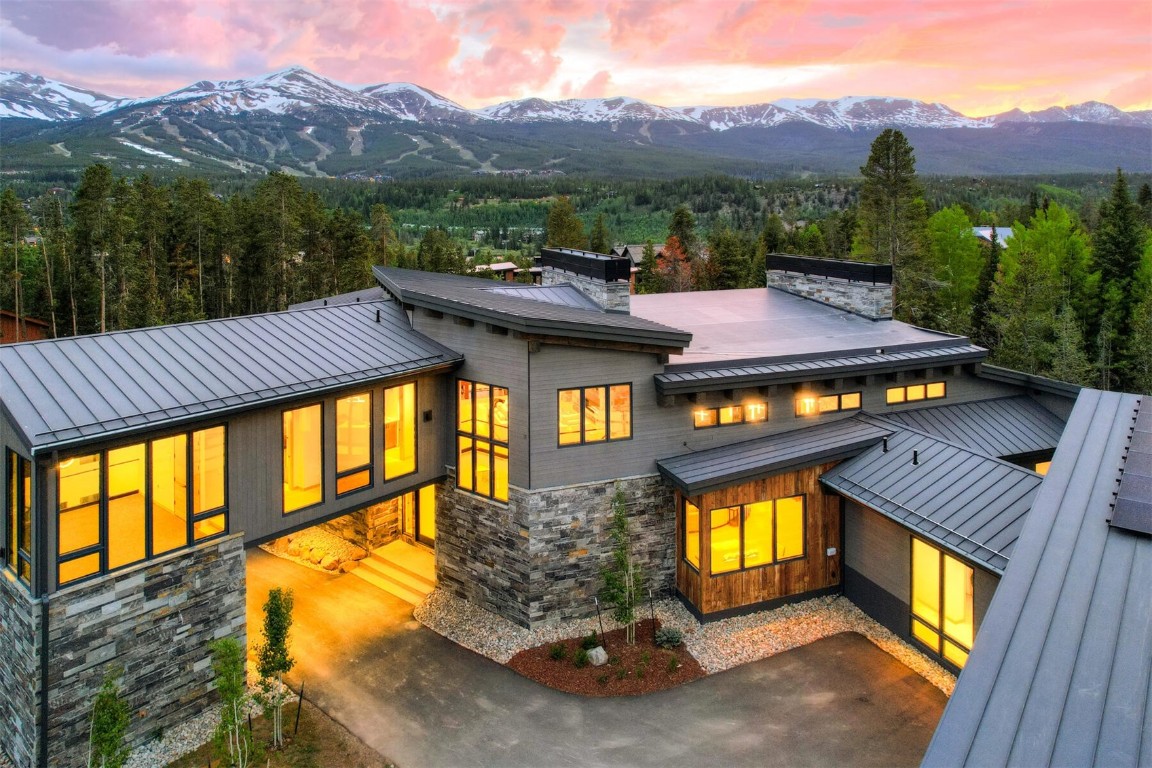 132 N Gold Flake TERRACE