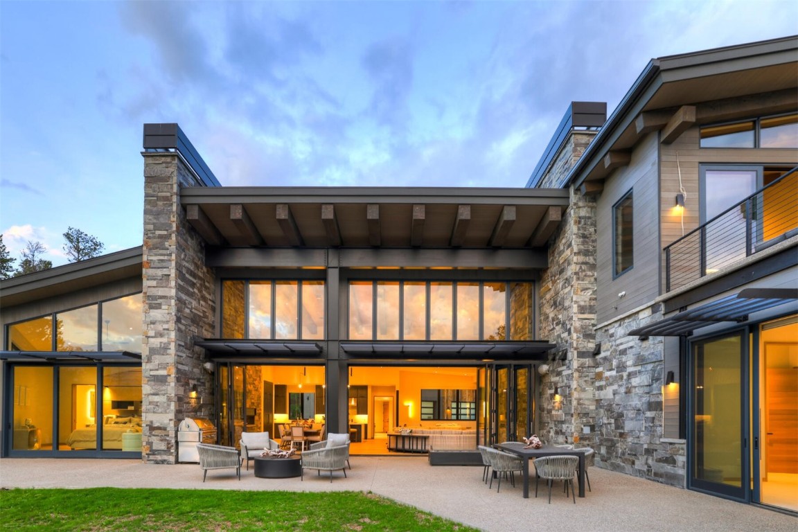 132 N Gold Flake TERRACE