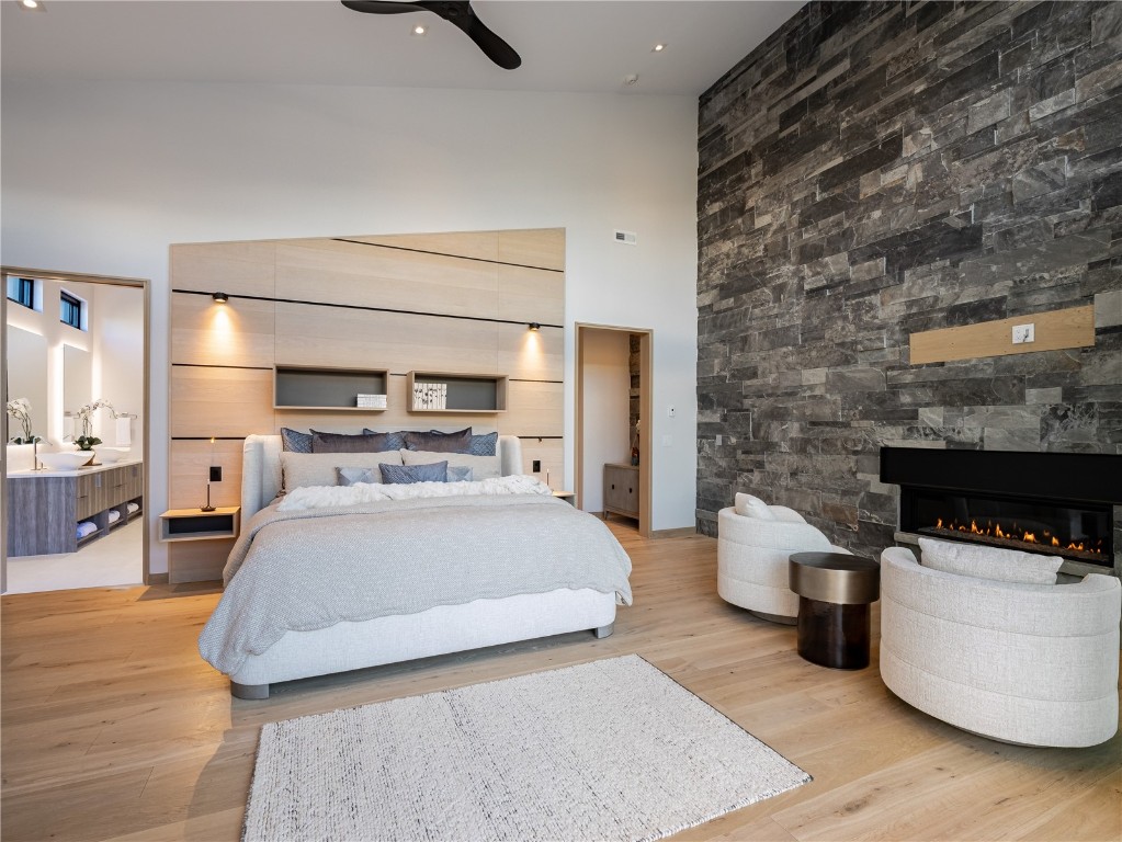 132 N Gold Flake TERRACE