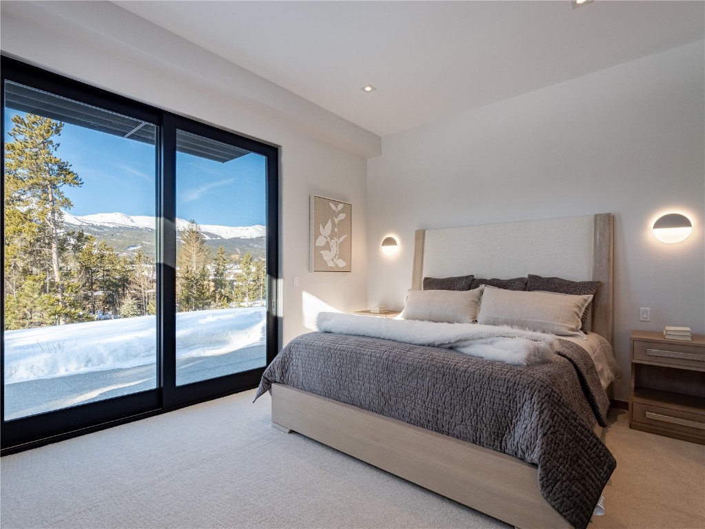 132 N Gold Flake TERRACE