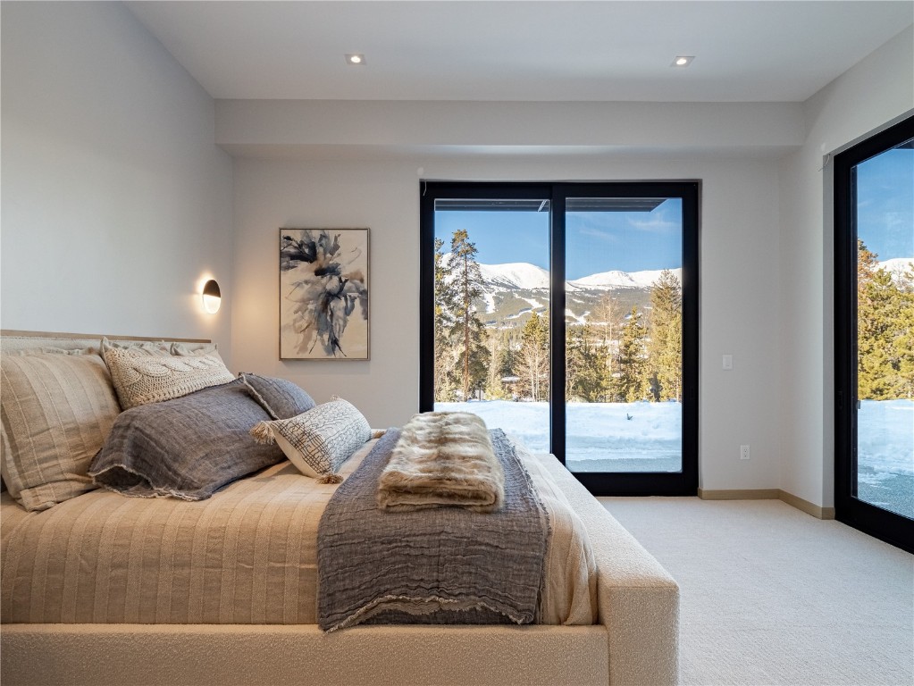 132 N Gold Flake TERRACE