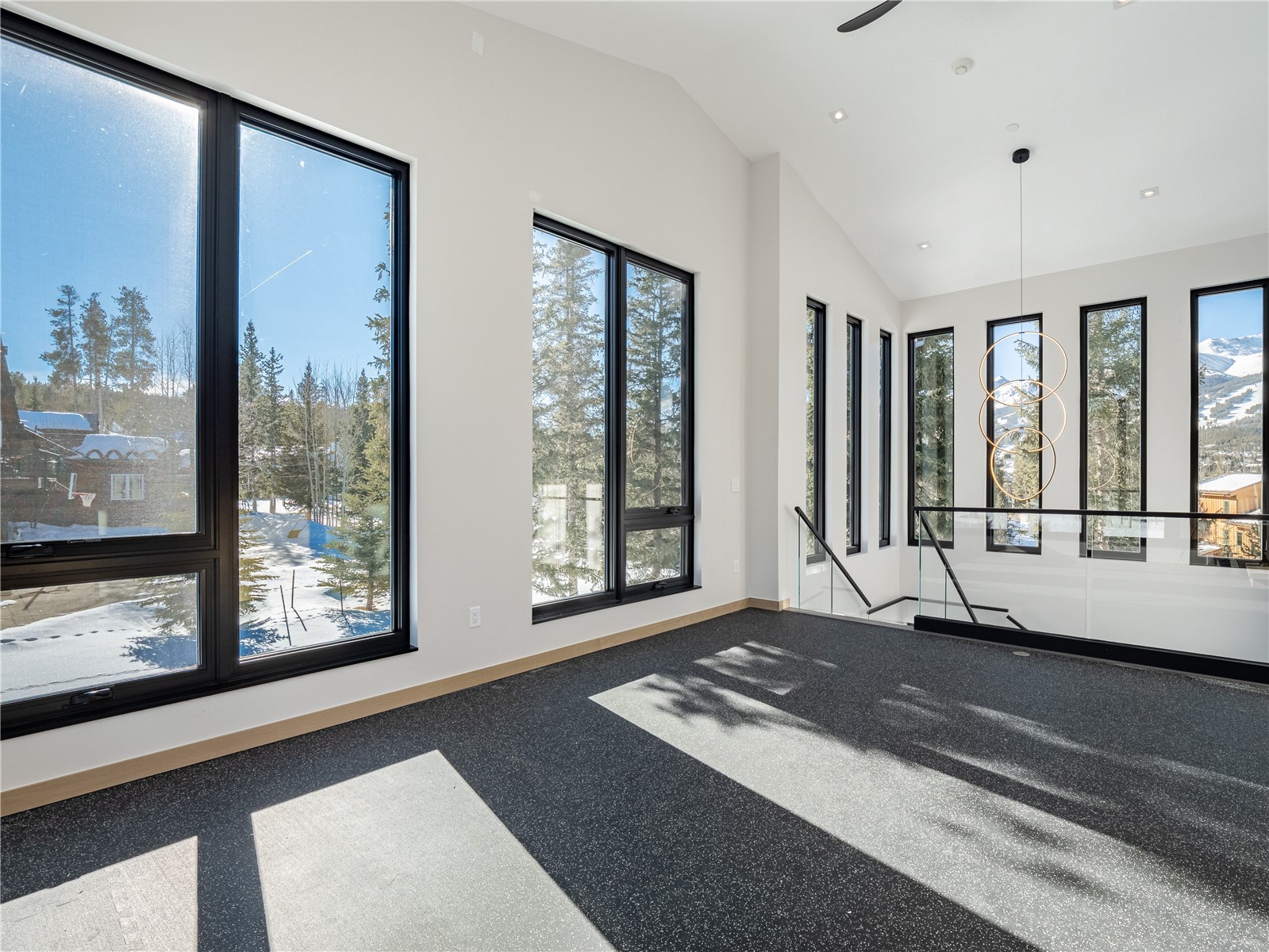 132 N Gold Flake TERRACE