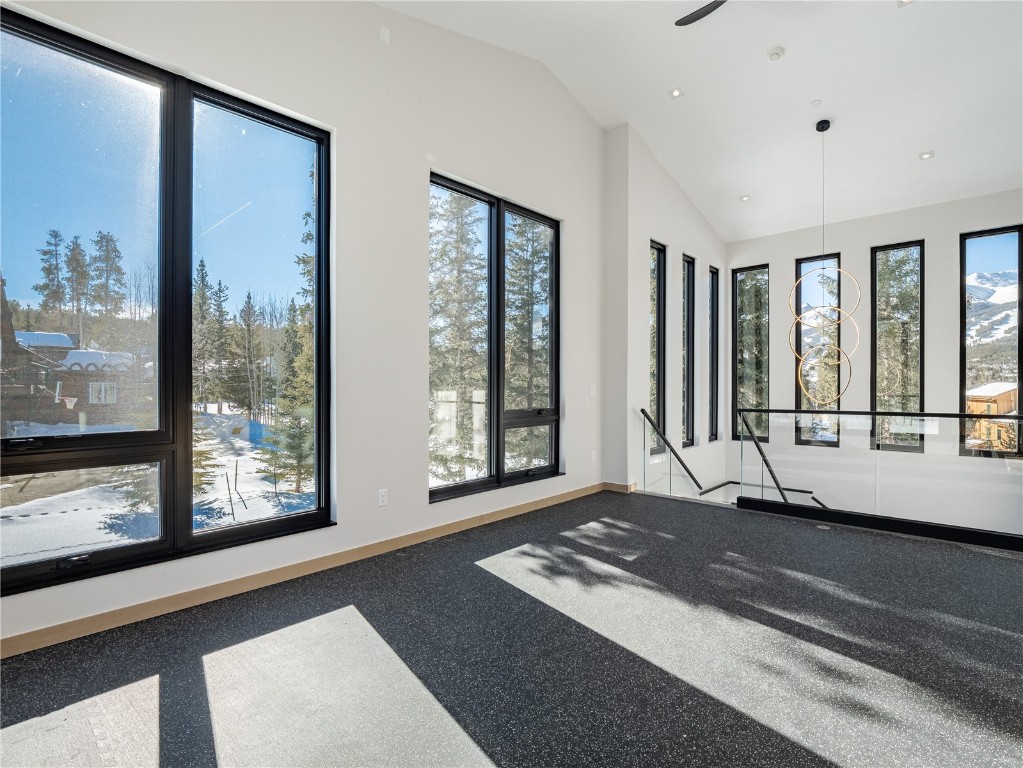 132 N Gold Flake TERRACE