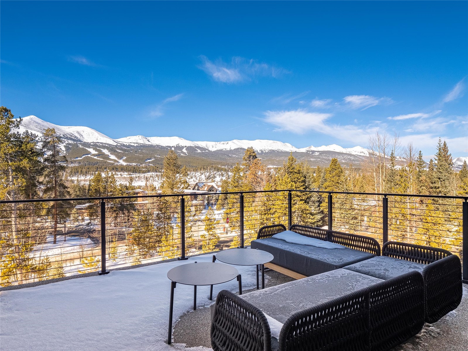 132 N Gold Flake TERRACE