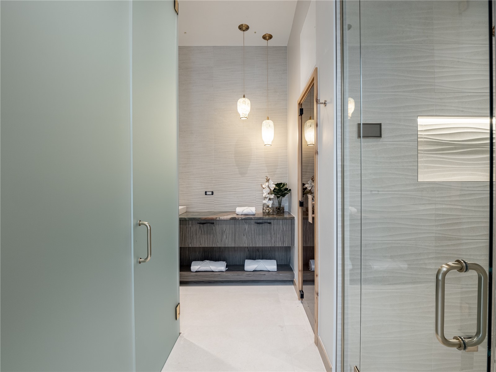 132 N Gold Flake TERRACE