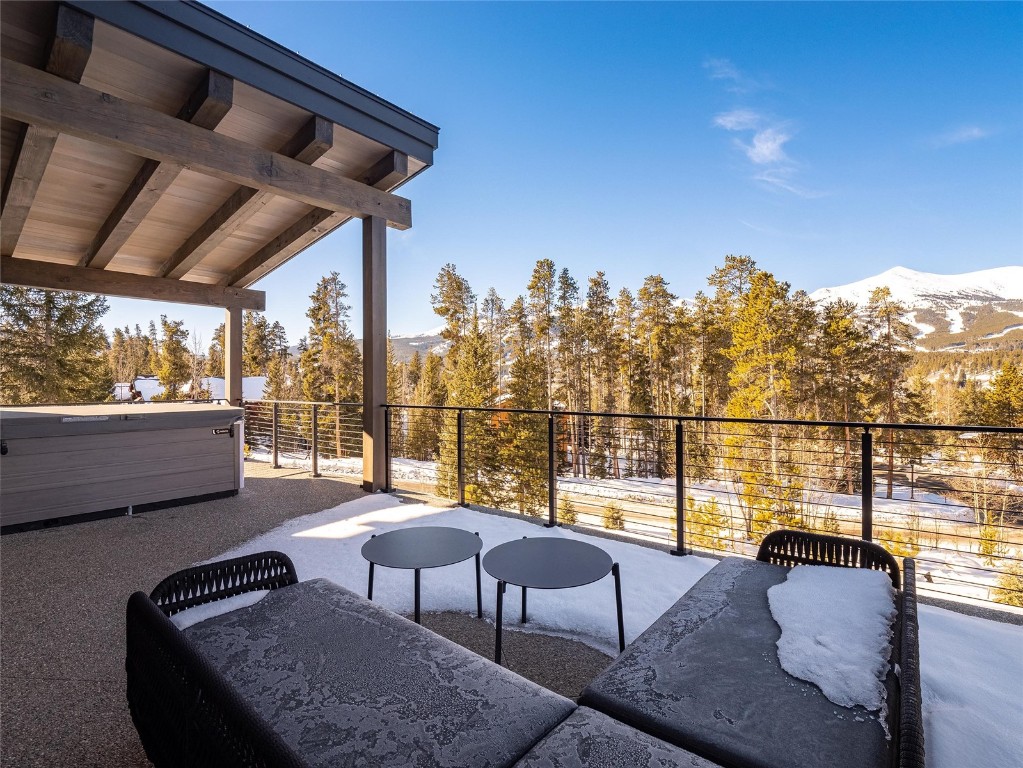 132 N Gold Flake TERRACE