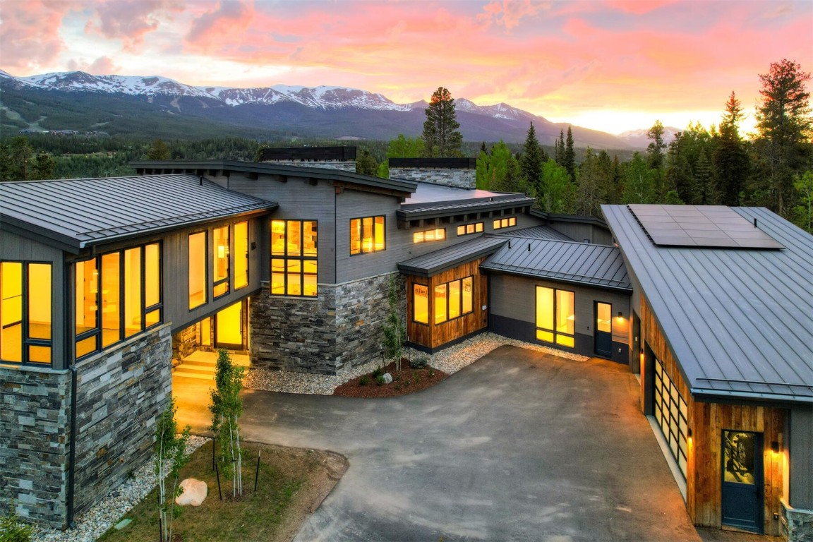 132 N Gold Flake TERRACE