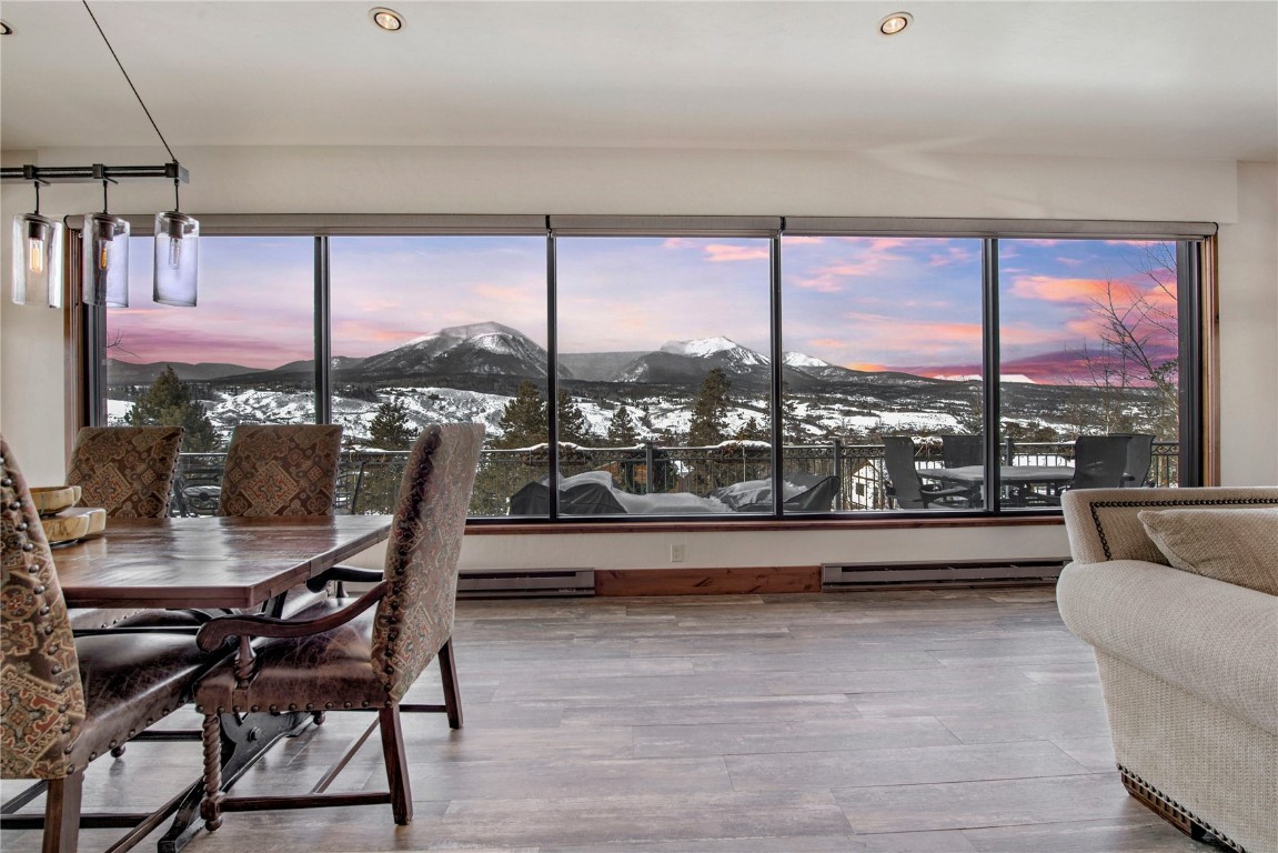 391 Hummingbird CIRCLE