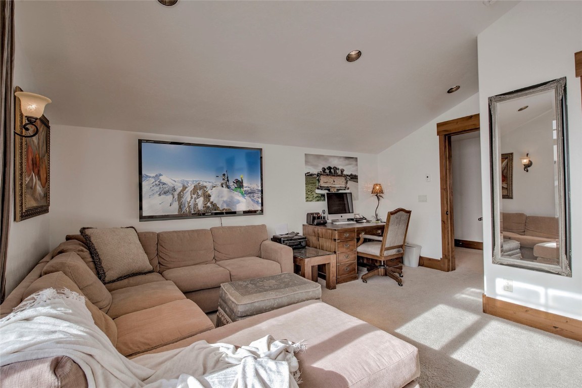 391 Hummingbird CIRCLE