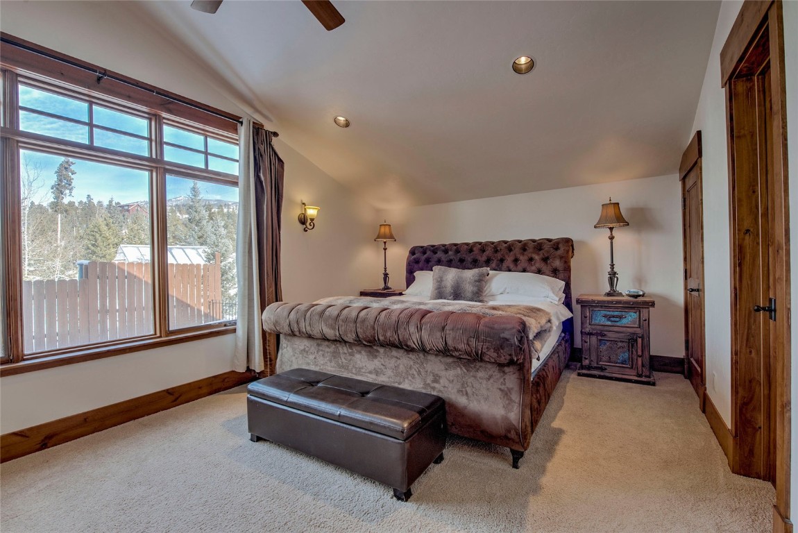 391 Hummingbird CIRCLE