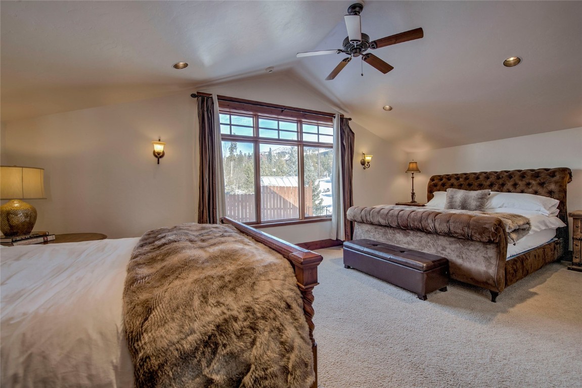 391 Hummingbird CIRCLE