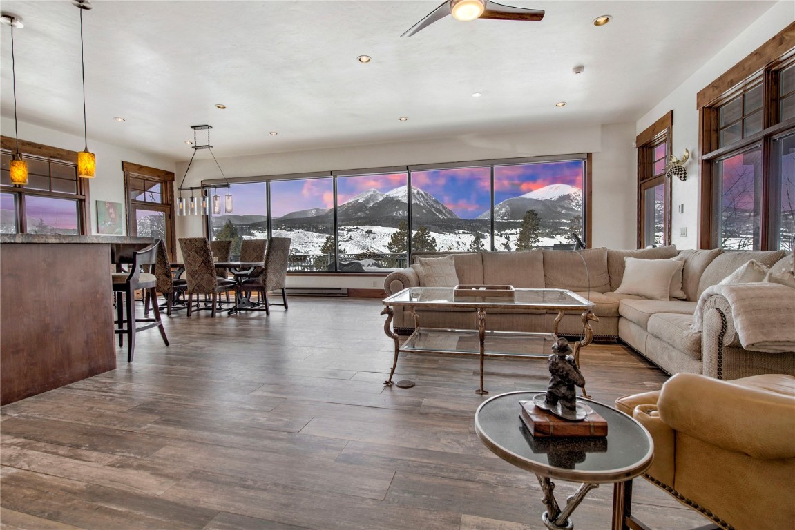 391 Hummingbird CIRCLE