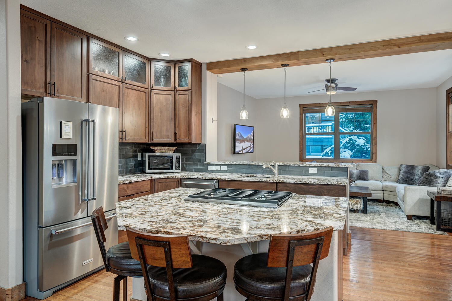 96 Sheppard CIRCLE