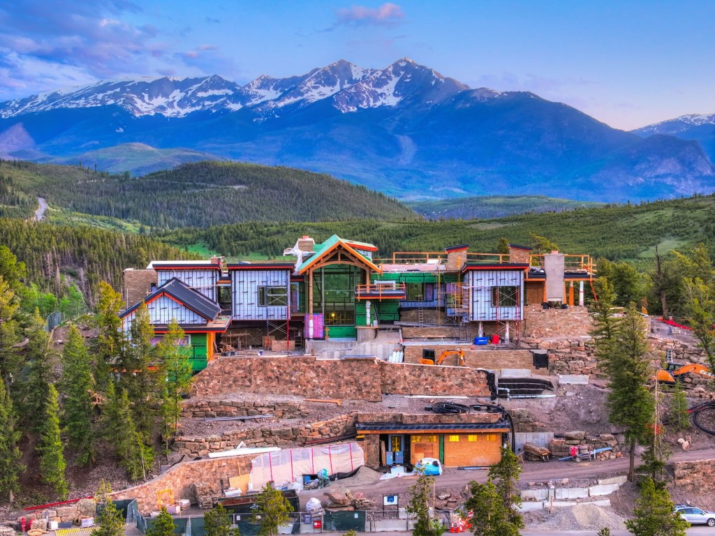 303 High Meadow DRIVE