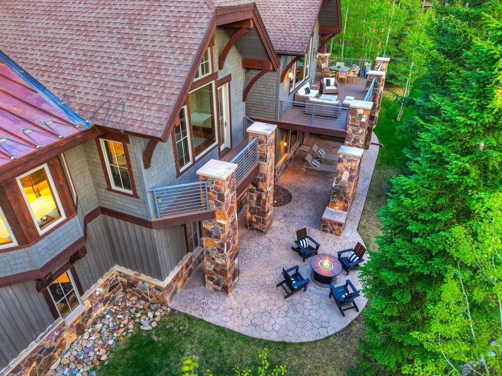 41 Stillson Placer TERRACE