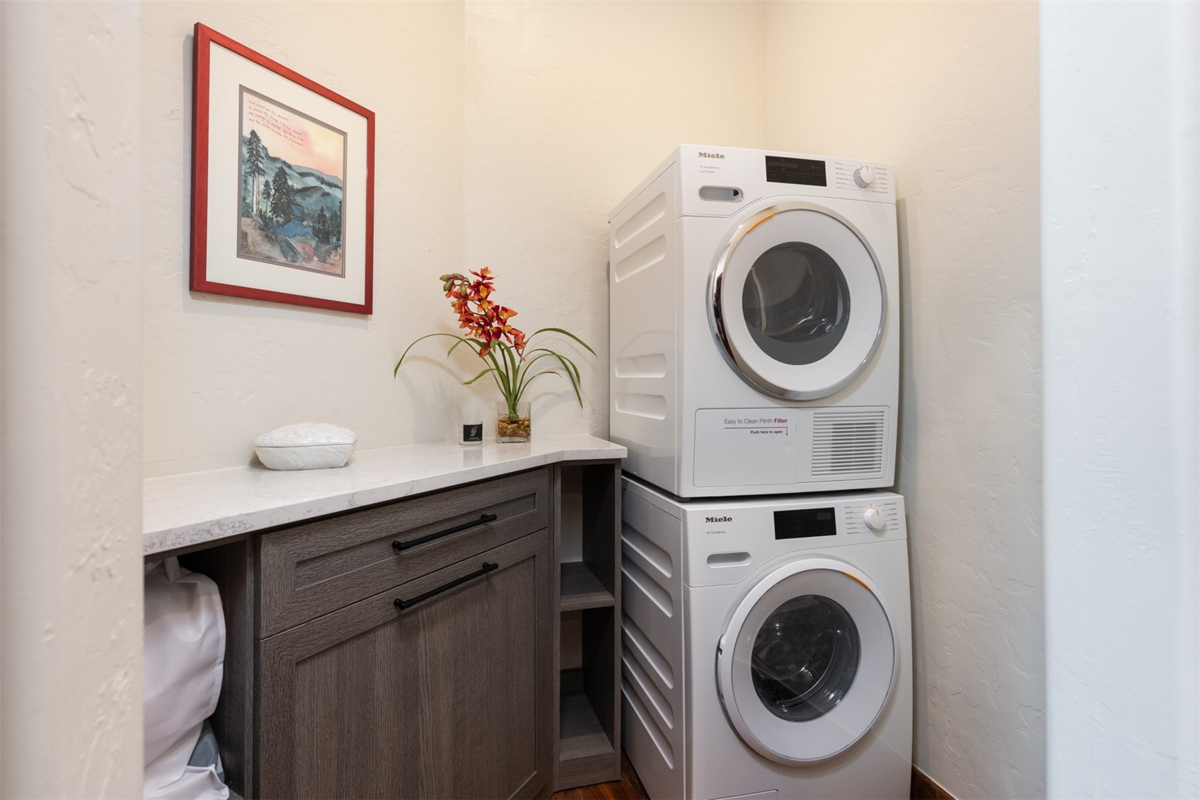 41 Stillson Placer TERRACE