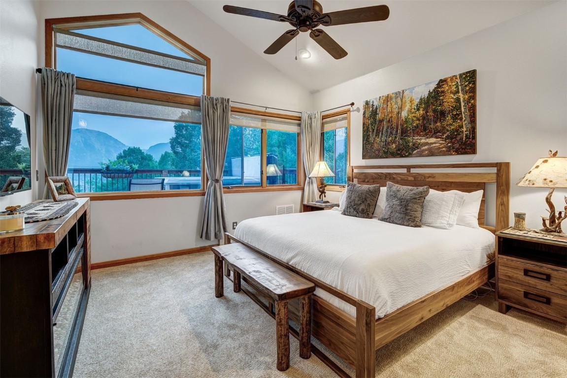 2210 Hamilton Creek ROAD