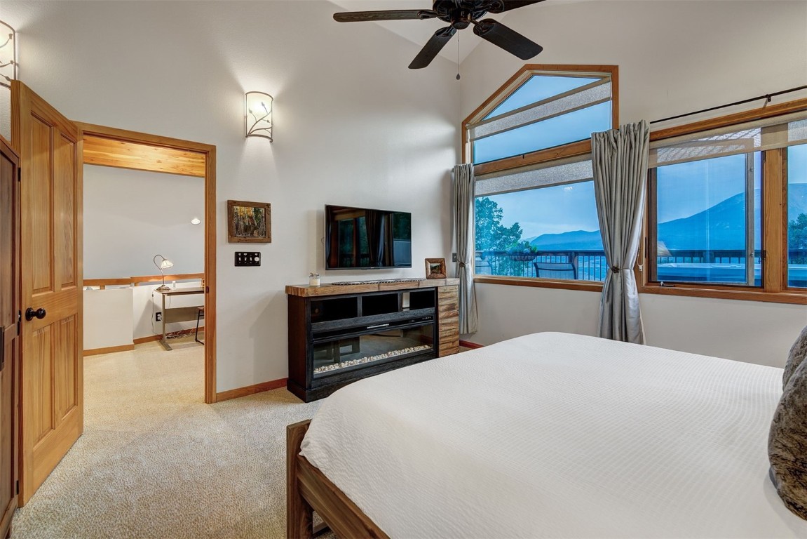 2210 Hamilton Creek ROAD