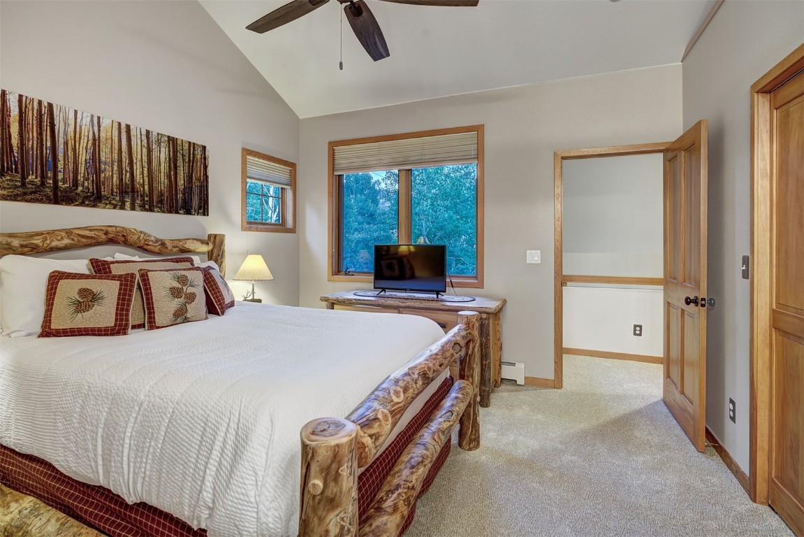 2210 Hamilton Creek ROAD