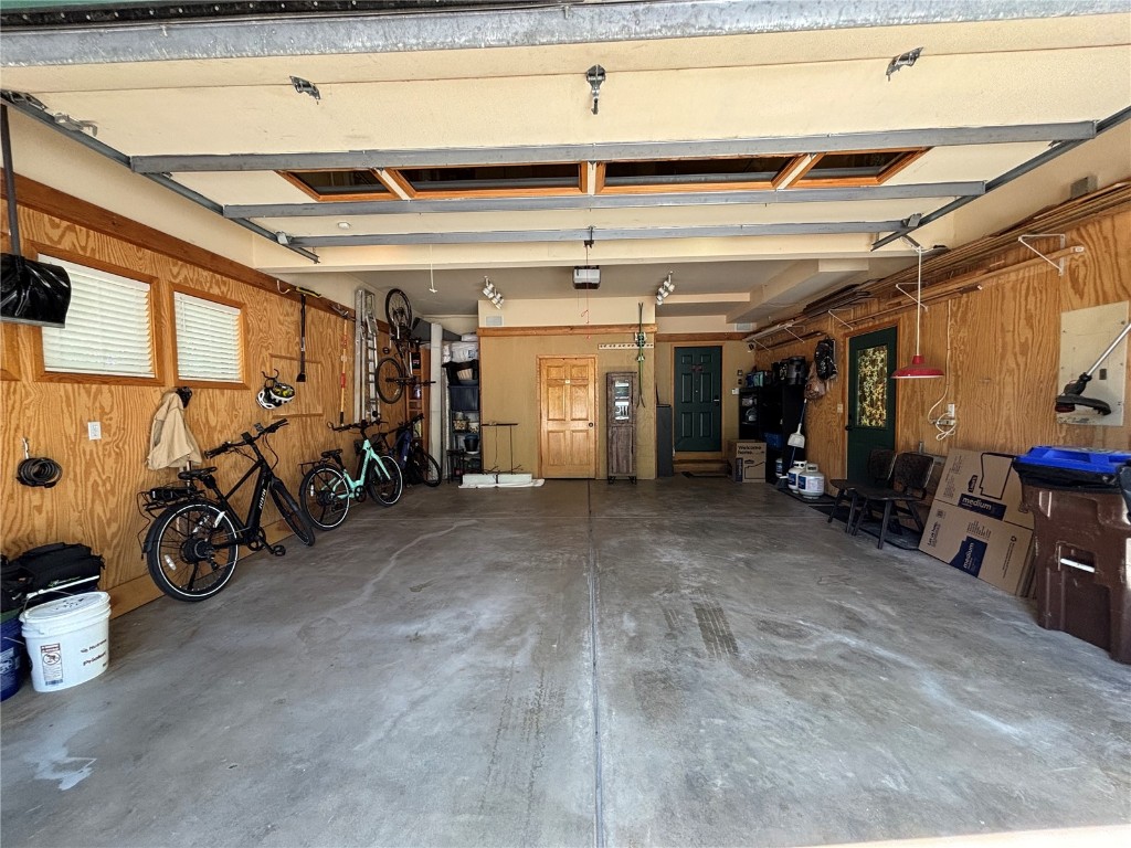 2210 Hamilton Creek ROAD