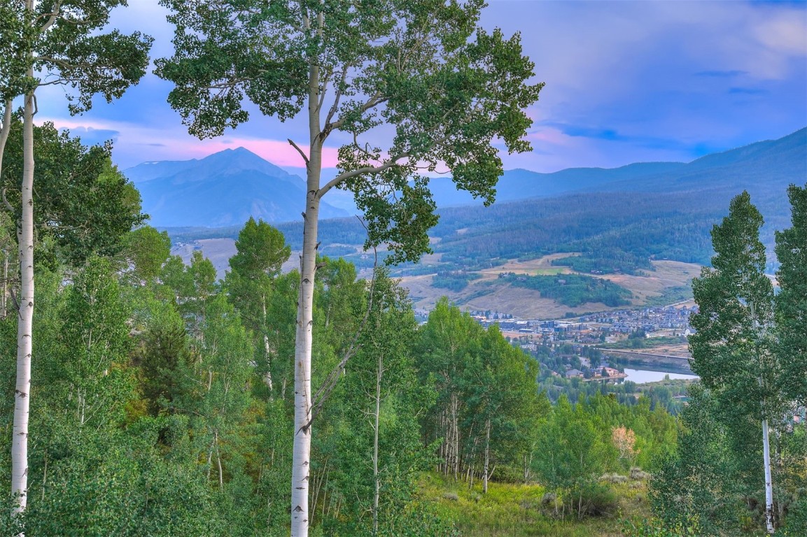 2210 Hamilton Creek ROAD