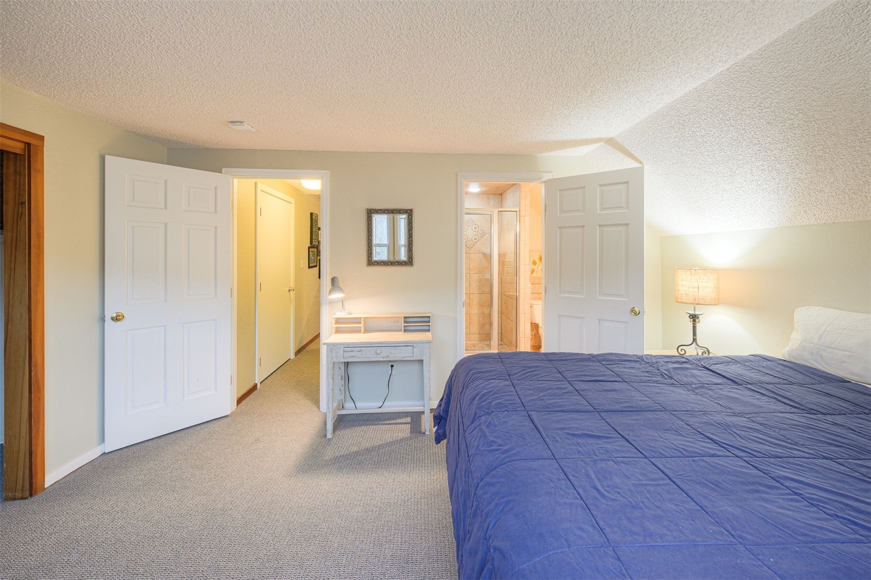 396 Hamilton Creek ROAD
