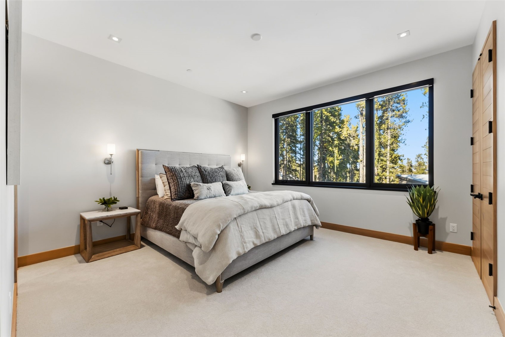 119 Boulder CIRCLE