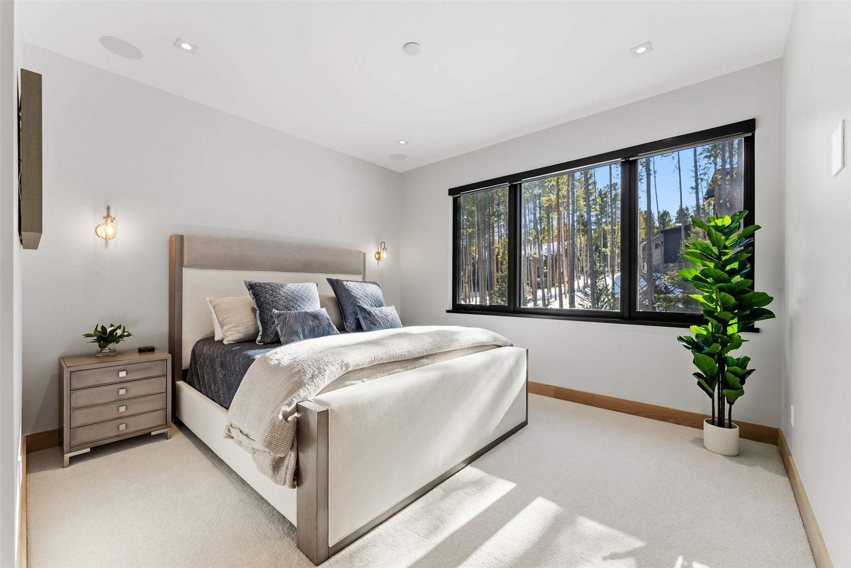 119 Boulder CIRCLE