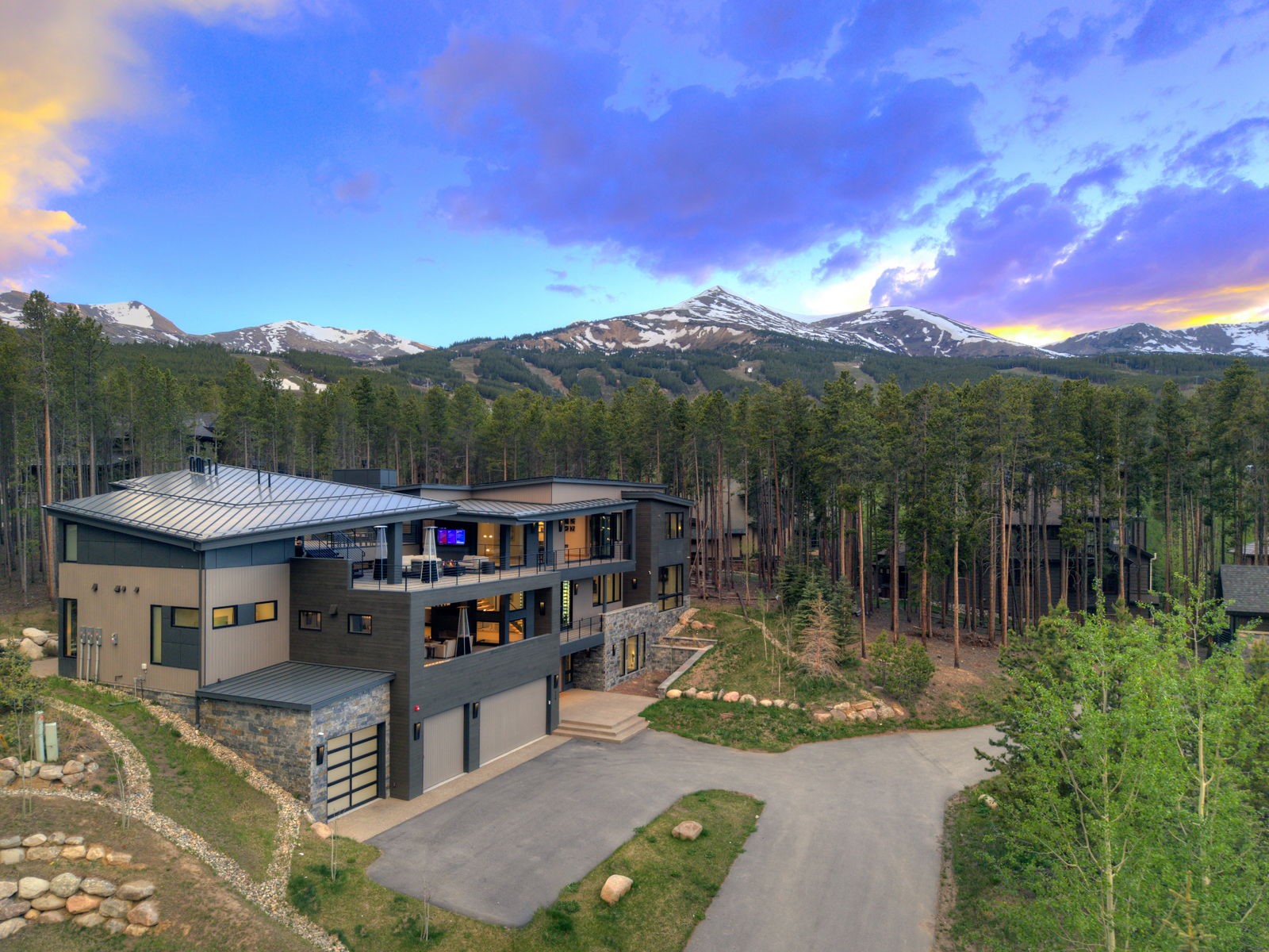119 Boulder CIRCLE