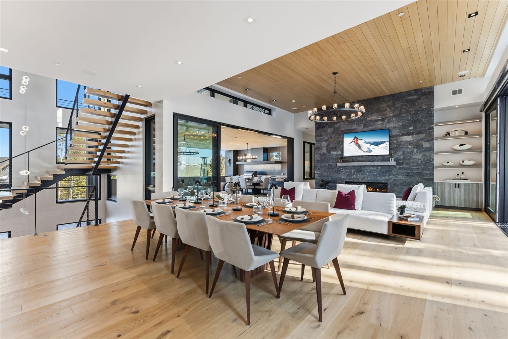 119 Boulder CIRCLE