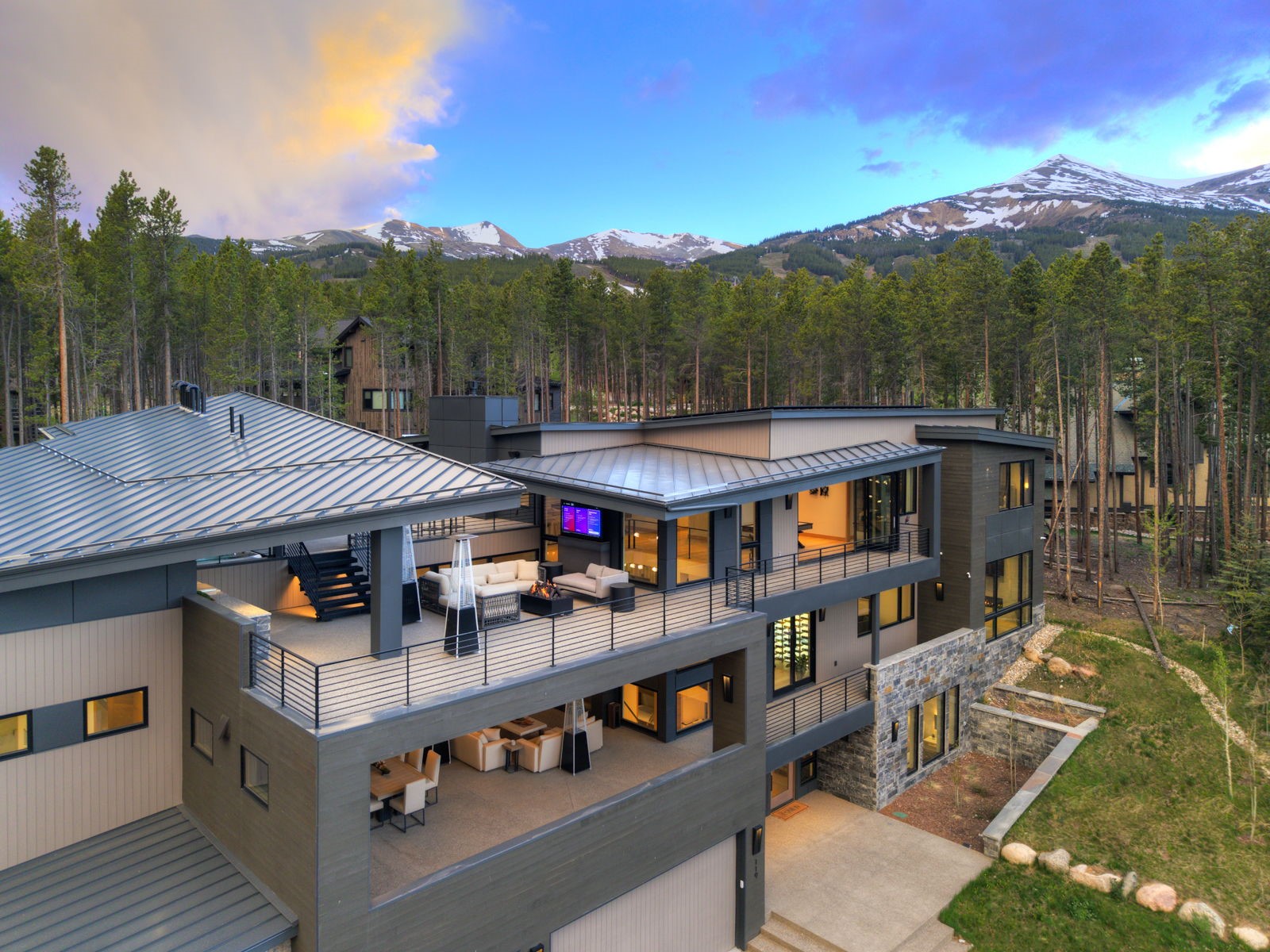 119 Boulder CIRCLE