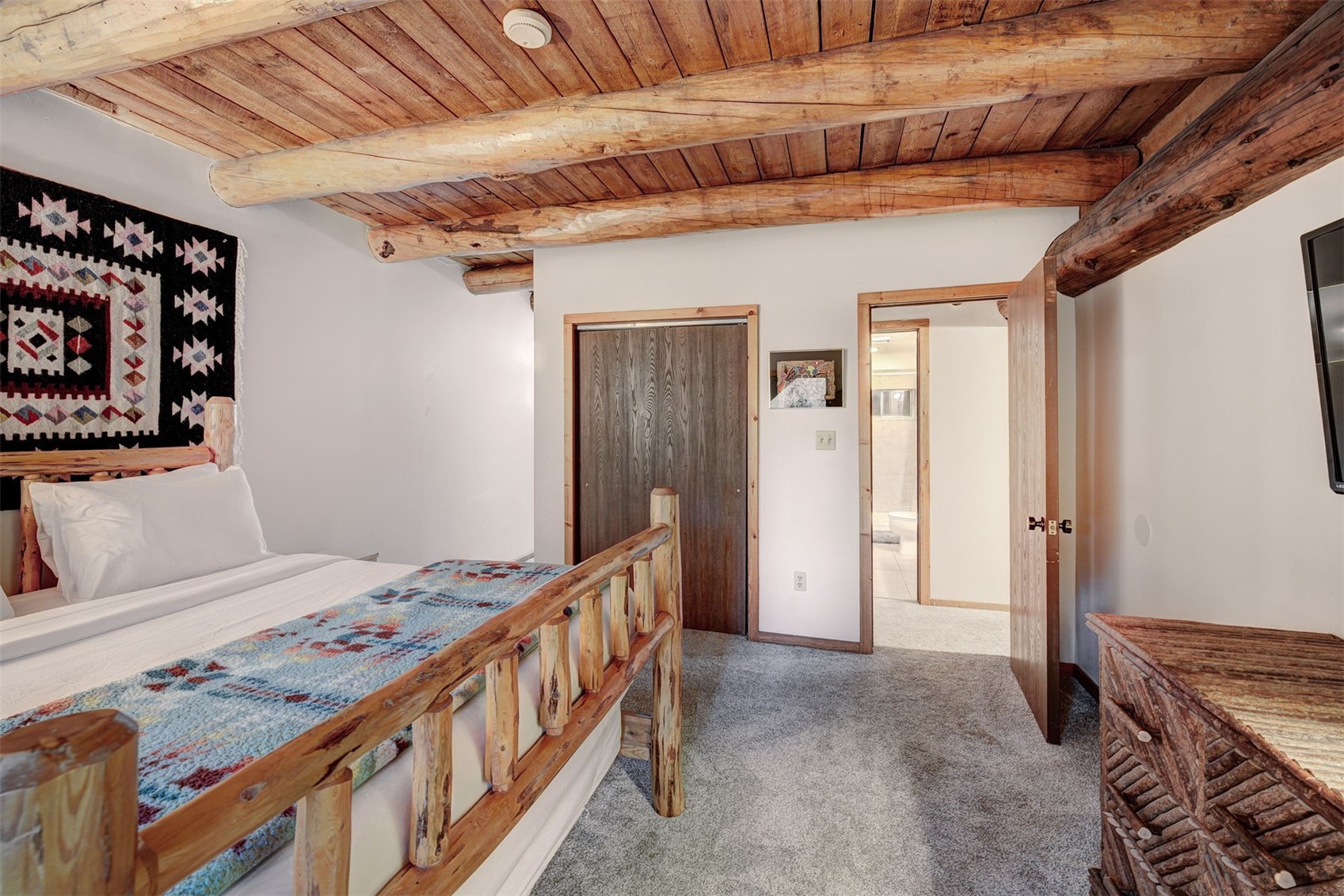232 N Side CIRCLE