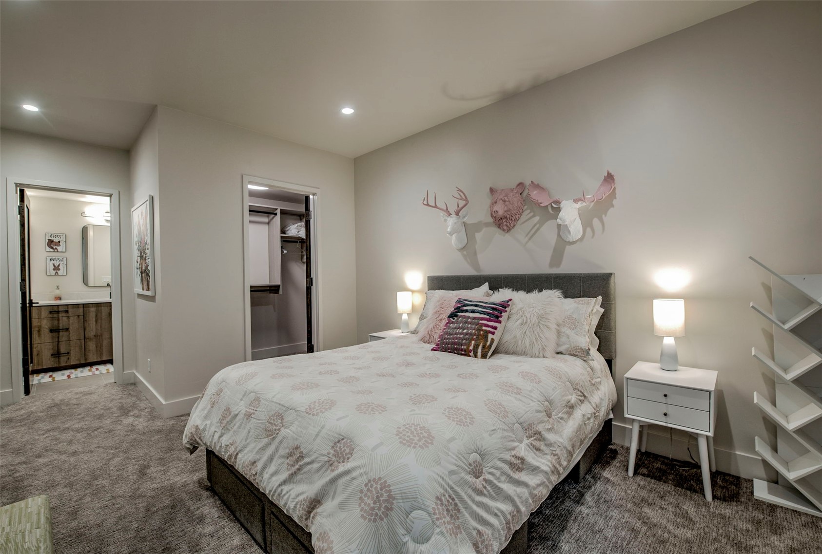 212 Frisco STREET