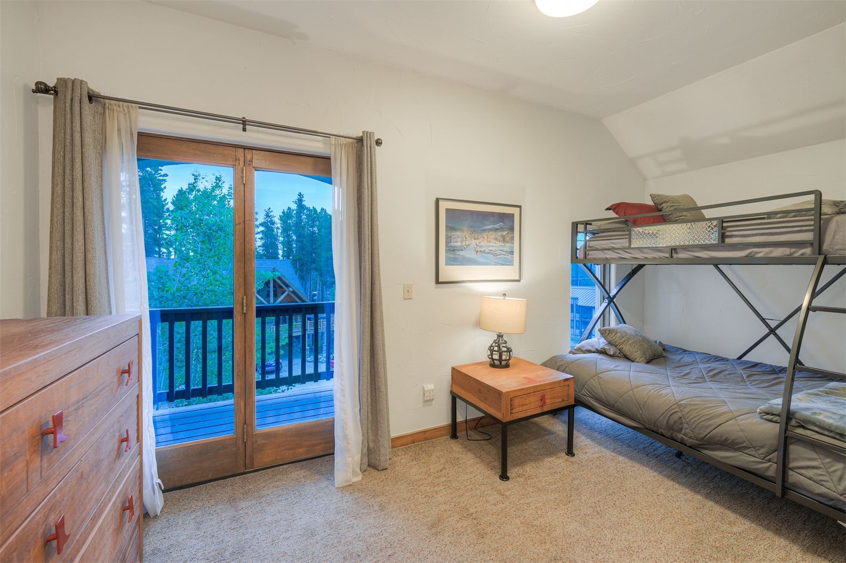 9 Boulder CIRCLE