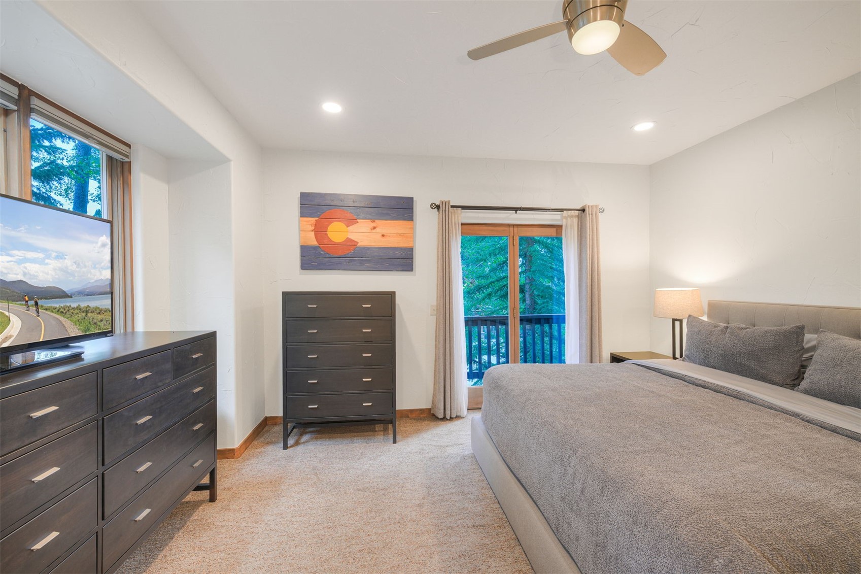 9 Boulder CIRCLE