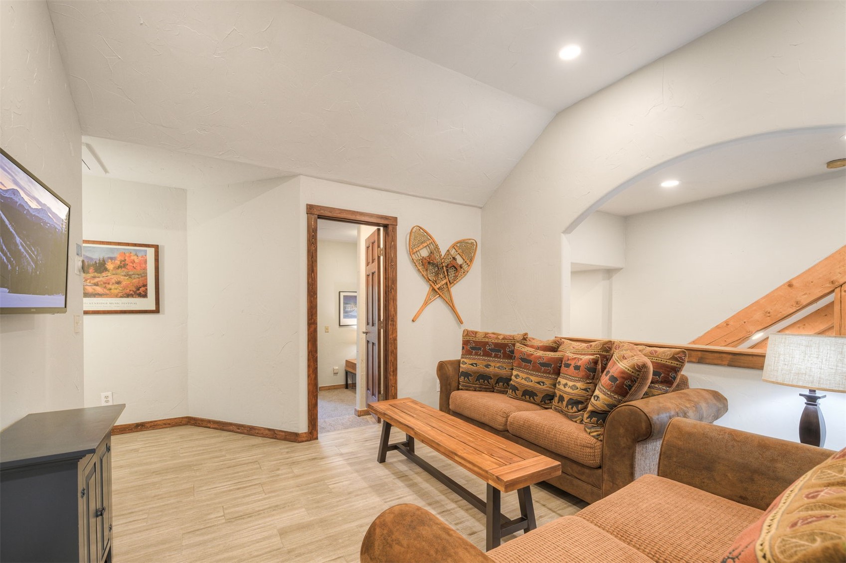 9 Boulder CIRCLE