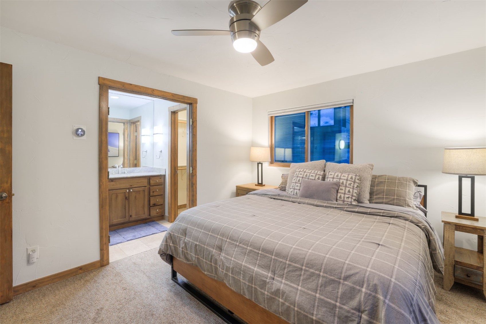 9 Boulder CIRCLE