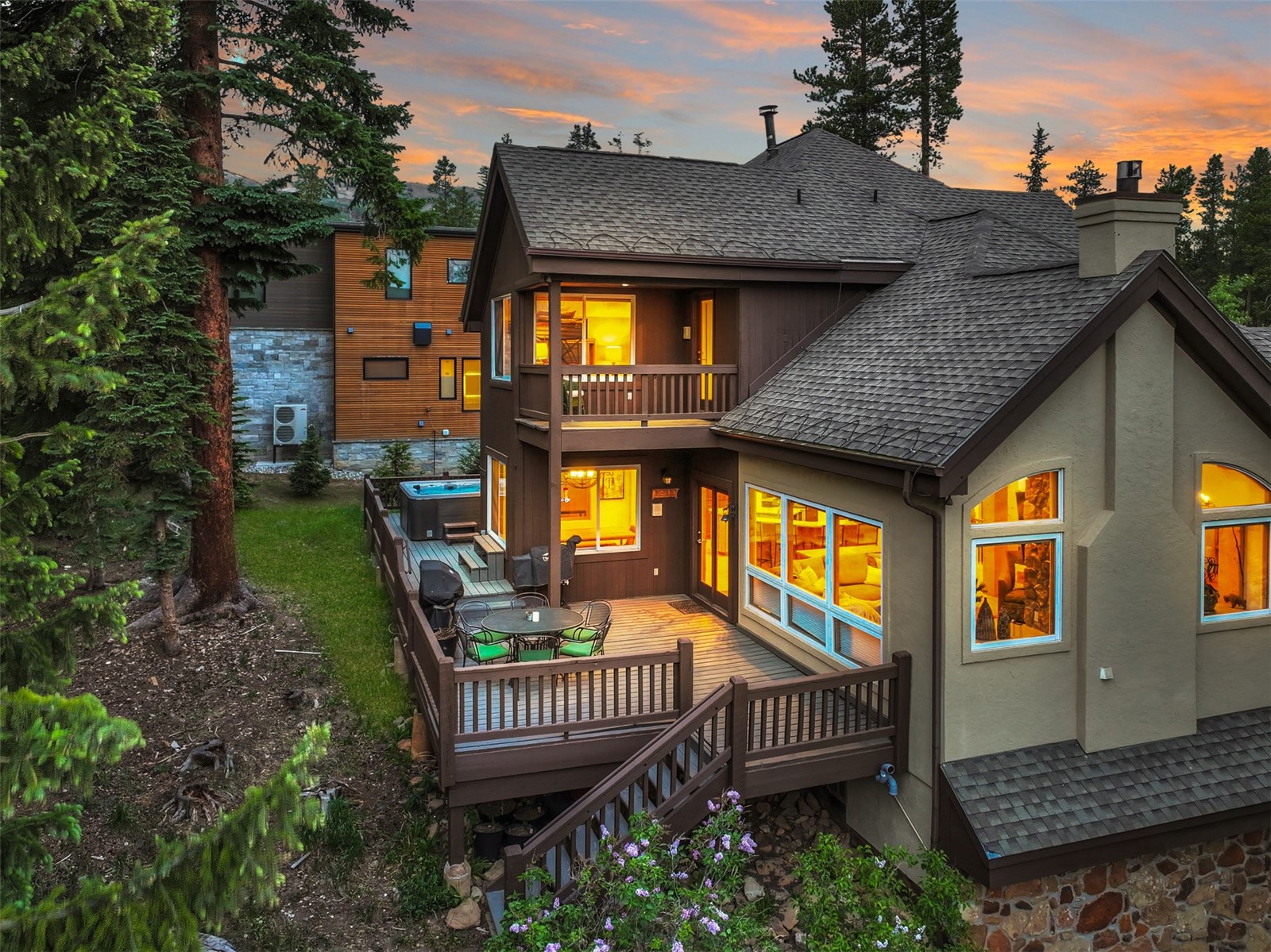 9 Boulder CIRCLE