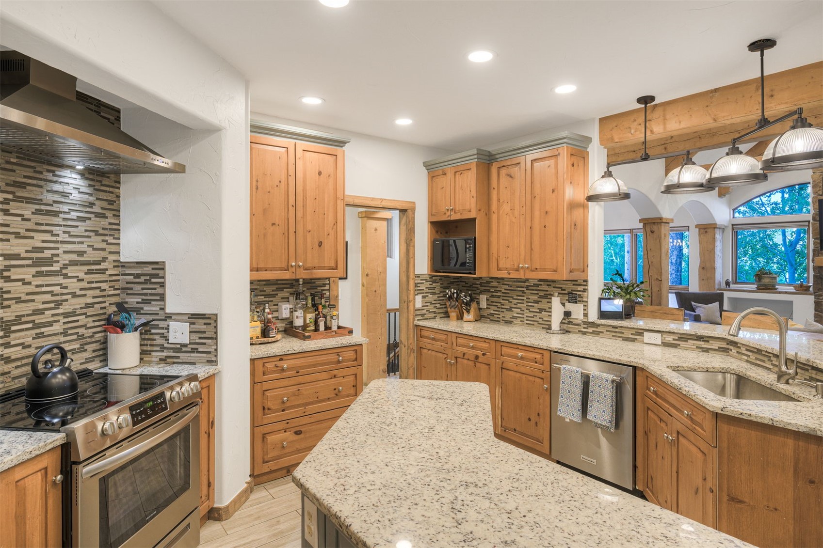 9 Boulder CIRCLE