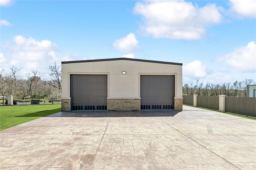 697 MAGNOLIA RIDGE Road